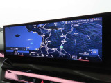 BMW iDriveナビゲーションシステム。ワイドで視認性に優れたスクリーン。