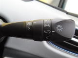 AUTOの位置にセットしておくと、暗くなったら自動でライトの点灯をサポートしてくれます!高速道路でのトンネル通過時など便利です!