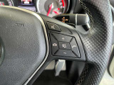 運転中、前方から目線をそらすことなくオーディオ等の操作が可能な便利機能もついています!!