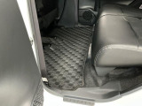足元は広々♪しっかり内装ルームクリーニングを実施しています。車に自信があるからこそ、是非一度ご来店頂き見てもらえると幸いです。