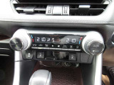 オートエアコン対応しております。納車時にはエアコンフィルターは交換お渡しになります。