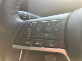 ■ステアリングスイッチ■ハンドル手元でオーディオの操作が簡単に出来ます。運転中でもナビまで手を伸ばさずに操作が出来て安心です。