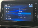 NM1・9インチ日産オリジナルナビゲーションならではの上質感とインパネとのフィット感が魅力。スマートフォン連携をワイヤレスで!人気のネット動画がナビの大画面で楽しめます。