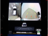上から見下ろしたような映像で駐車を視覚的に駐車をサポート!!