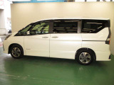 セレナ 1.2 e-POWER ハイウェイスターV 