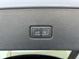 電動バックドア