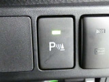 【クリアランスソナー】駐車時などに障害物へ近づくと、警告音やメーター表示で知らせてくれます。