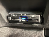 いまや快適なカーライフに欠かせないETCが付いています。