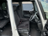 こちらの車両は左側に電動スライドドアを装備(*^_^*)乗り降りの際や荷物を持っているときに大変重宝しますよ(*^_^*)