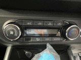 オートエアコンで快適な温度を保ちます