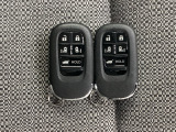 スマートキーです!!今や標準の装備になりつつありますよね!!ドアロック・アンロックも便利です!!