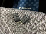 【スマートキー】キーをポケットやカバンに入れたままでもドアの施錠・開錠ができ、雨の日や荷物の多い日に大活躍!