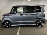 スライドドアなら狭い駐車場でもドアをぶつける心配がありません。ステップが低く乗り降りもしやすいです。