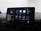 スマートフォンとの連携を可能にした9インチのディスプレイオーディオが搭載。フルセグTV、AM/FM、Bluetooth/USB/HDMI入力に対応してます。