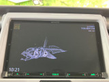画面ではテレビ番組を表示でき、停車中の待ち時間などに映像を視聴できます。画面が大きく内容を確認しやすいため、お出かけ先で車内にいる時間も、映像を楽しむ用途に便利です。