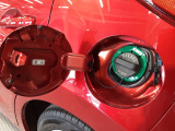 給油口には誤給油防止のため、軽油(DIESEL)の表記がございます♪