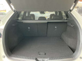 トランクトノカバーがついていますのでトランク内の荷物が外から見えないようになっています。