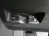 高速道路を賢く使うETC2.0装備です。高速道路とクルマが情報を連携して渋滞の迂回ルートや災害時の適切な誘導をしてくれたりします。