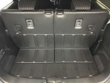 トランクスペースです☆いろいろな使用方法がありますね!シートを倒すと大きな荷物や長い荷物などたくさん積めますよ☆
