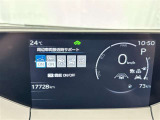 先進の安全装備ついてます。詳しい装備内容、仕様等につきましてはスタッフにお問合せ下さい。