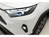 【LEDヘッドライト】 消費電力も少なく寿命も長く安全性に優れています。