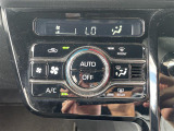 【エアコン】『エアコン装備』の画像になります。暑い夏でも寒い冬でも、車内に快適な空気を届けるので、いつでも快適な車内空間を創り上げます!