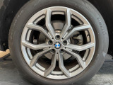 BMWならではの卓越した走りを支えるホイールと足回りです!日本車の走りに慣れている方にもぜひ体感して頂きたいほど、高いレベルでまとまっています!