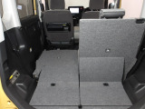 2分割でシート格納が可能です。