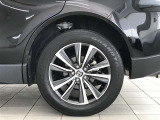 純正アルミ☆車体とのバランス良さとデザイン性でキマッテマスね☆