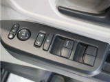 ◆パワーウィンドウスイッチ◆運転席から全席の窓の開閉操作を行うことが出来いつでも換気ができます!