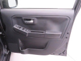 中古車は一物一価、同じようなお車でも、整備状況、外内装の状態など様々です。