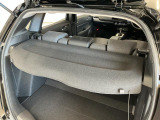 荷室を覆い隠すカバーが装備。プライバシー保護に役立ちます。