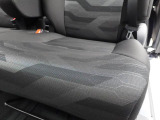 運転席と助手席にはシートヒーターも付いています!