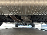 ご希望があれば下廻りの錆止め施工も承ります。クリアでの施工なので、純正のままの姿で防錆施工可能です。