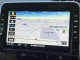 日産純正メモリーナビ付きで、遠くのお出かけの心強い味方です♪Bluetooth,CD,DVD装備で色々な音楽ソースが楽しめ直感的に操作できるタッチパネル♪