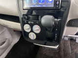 操作が簡単なシフトレバーですのでストレスなく運転が出来ますよ!