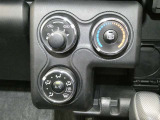 U-Carの販売だけでなく自動車保険、携帯電話の販売も行っております。