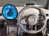 ミニ独特のゴーカートフィーリングと呼ばれる軽快なハンドリングはAT車、MT車のどちらでも楽しめます。