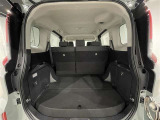 普段のお買い物や通勤、送迎等に十分な荷室スペースを確保しております。