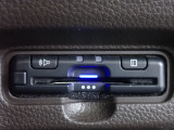 ■【ETC車載器】が装備されています。セットアップをしてお渡しとなり、ETCカードを差し込むだけで高速道路の利用が可能です。