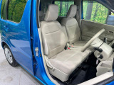 運転席シート廻りは使用感も少なく、良好な状態となっています。丁寧に使われていたことがよくわかりますね。