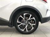 純正アルミ☆車体とのバランス良さとデザイン性でキマッテマスね☆