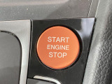 ●Start/Stop●ブレーキを踏みボタンを長押しするだけで、キーの抜き差しなく簡単にエンジンをかける事が出来ます。