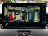 TV付きの車となっております。送迎時の待ち時間などとてもお役に立ちます。