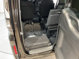 わくわくゲートで、後ろが狭い所でもスムーズに荷物の出し入れや乗降もできます。