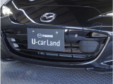 【フロントレーダーセンサー】フロントレーダーセンサーから送信される電波が前方車や障害物に反射し、もどってきた電波を検知することで制御しています。