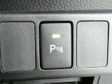 【クリアランスソナー】駐車時などに障害物へ近づくと、警告音やメーター表示で知らせてくれます。