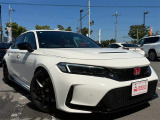 当店は新車、高年式特選中古車常時在庫50台以上!!アルファード、ヴェルファイア、VOXYなど国産オールメーカーお取り扱いございますので、在庫の有無の確認や気になる点があればお気軽にお問合せ下さい!!