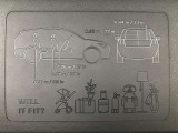 リヤゲート内張には車内寸法を表記してあります