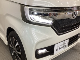 【LEDヘッドライト】ディスチャージヘッドライト(HID)と同等の明るさで、夜道や雨天走行が明るく視界良好!!